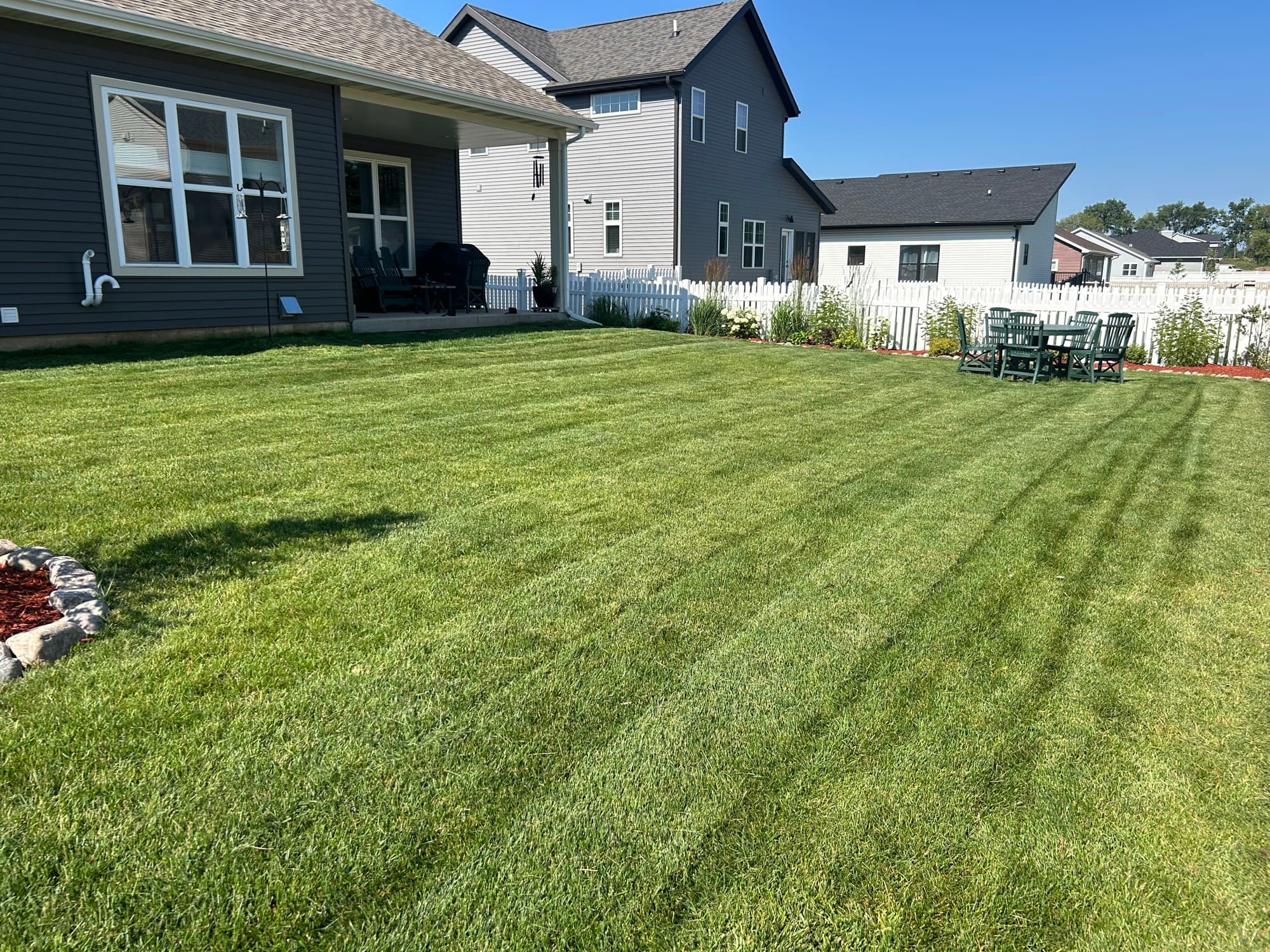 Clean stripes, corner to corner